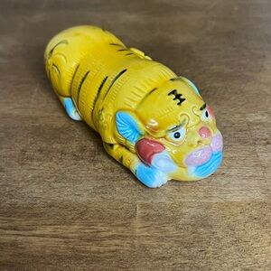 Vintage T'ang Tri-Color Tiger Foo Dog Lion Dragon Crouching Ceramic figurine